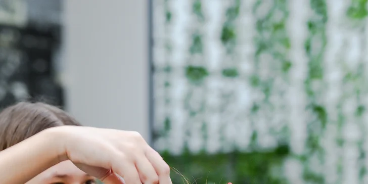 Regeneračné vlasové ošetrenia alebo presvetlenie vlasov pomocou Balayage