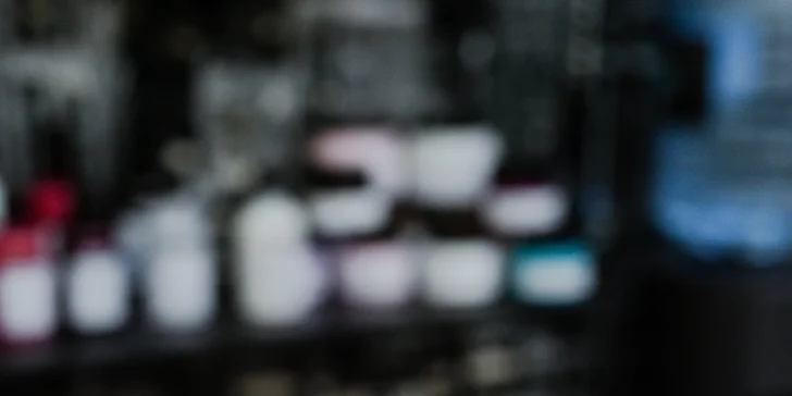 Regeneračné vlasové ošetrenia alebo presvetlenie vlasov pomocou Balayage