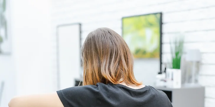 Regeneračné vlasové ošetrenia alebo presvetlenie vlasov pomocou Balayage