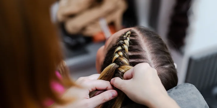 Regeneračné vlasové ošetrenia alebo presvetlenie vlasov pomocou Balayage