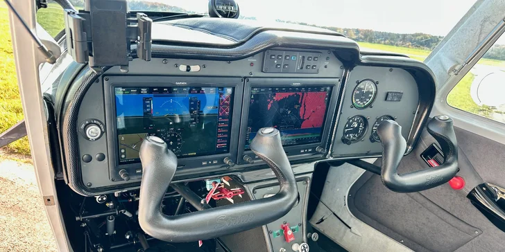 Zážitok, čo letí: vyhliadkový let s možnosťou pilotovania