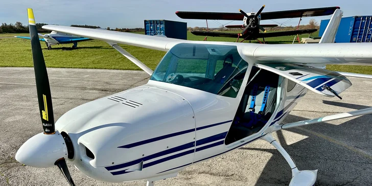 Zážitok, čo letí: vyhliadkový let s možnosťou pilotovania