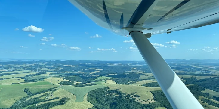 Zážitok, čo letí: vyhliadkový let s možnosťou pilotovania