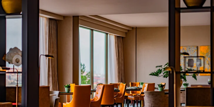 Grand Hotel Prague Towers***** s parádnym výhľadom: raňajky a parkovanie v cene