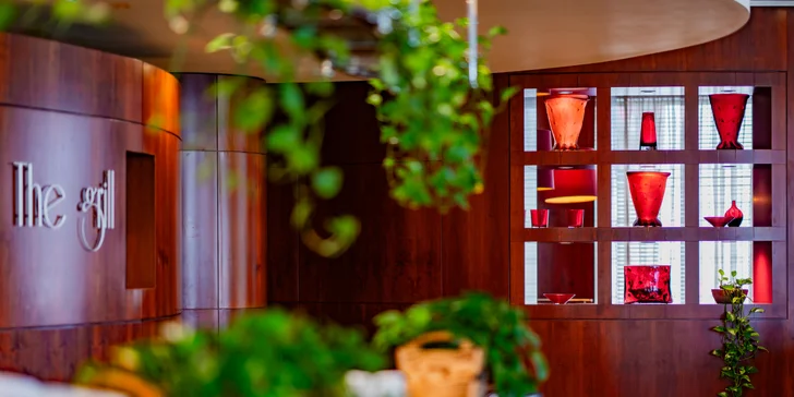 Grand Hotel Prague Towers***** s parádnym výhľadom: raňajky a parkovanie v cene