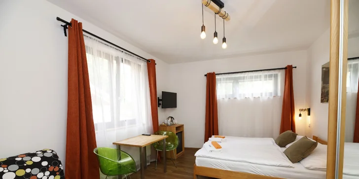 Aktívny oddych v hoteli v Janských Lázňach: raňajky alebo polpenzia, kolobežky aj vstup do lanového parku