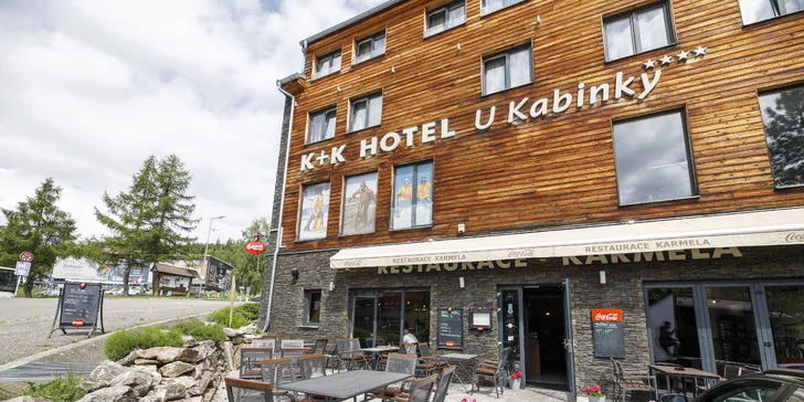 Aktívny oddych v hoteli v Janských Lázňach: raňajky alebo polpenzia, kolobežky aj vstup do lanového parku