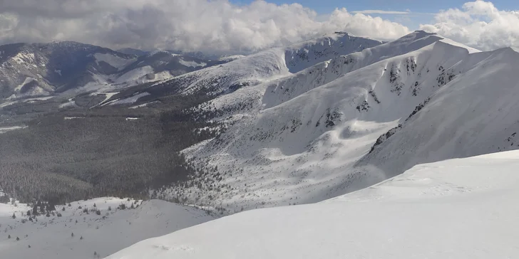 Vysokohorská turistika na lyžiach: Vyskúšajte skitouring vo Vysokých Tatrách
