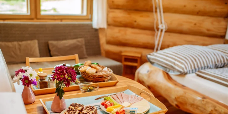 Dovolenka v rozprávkovom Hobitíne pod Orlickými horami pre pár aj rodinu