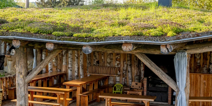 Dovolenka v rozprávkovom Hobitíne pod Orlickými horami pre pár aj rodinu