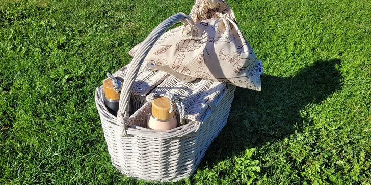 Romantická glampingová chatka pri rybníku na Prostějovsku pre pár