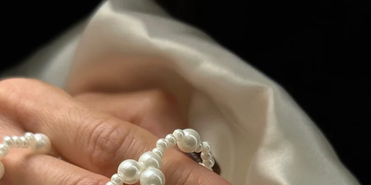 Manikúra alebo pedikúra: klasická, japonská, s gél lakom či lakovaním