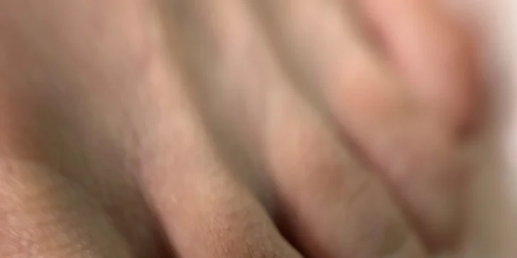 Manikúra alebo pedikúra: klasická, japonská, s gél lakom či lakovaním