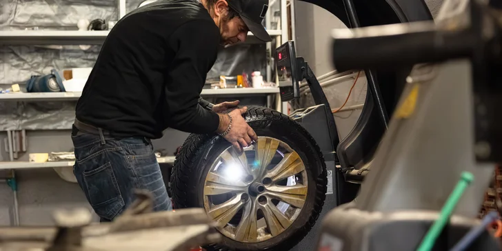 Prezutie pneumatík vrátane vyváženia a kontroly bŕzd a podvozku