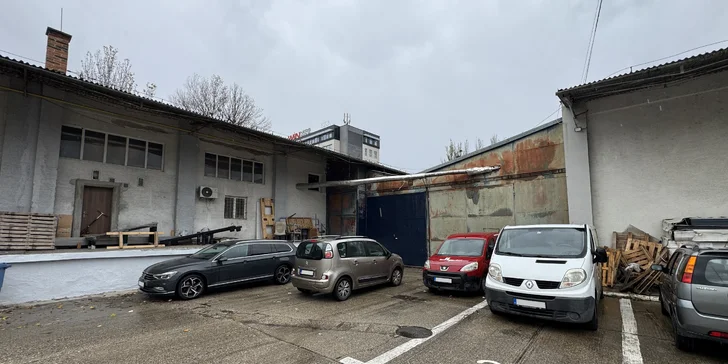 Prezutie pneumatík vrátane vyváženia a kontroly bŕzd a podvozku