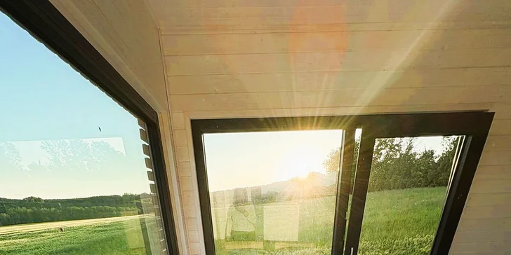 Romantika v srdci Českého raja: moderný posed pre 2 osoby, sauna a kúpací sud