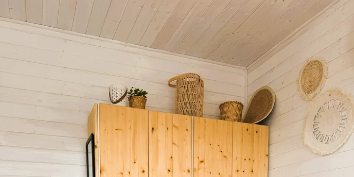 Romantika v srdci Českého raja: moderný posed pre 2 osoby, sauna a kúpací sud