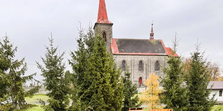 Romantika v srdci Českého raja: moderný posed pre 2 osoby, sauna a kúpací sud