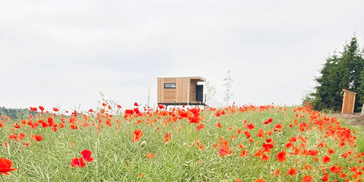 Romantika v srdci Českého raja: moderný posed pre 2 osoby, sauna a kúpací sud