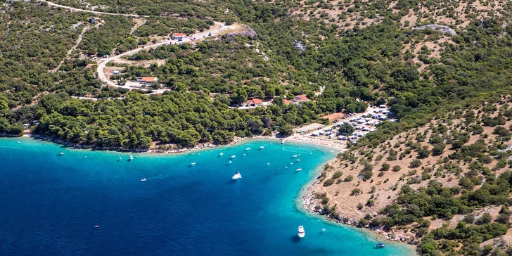 Pohodová dovolenka na Krku: 3* hotel pri pláži, polpenzia, dieťa do 11,9 rokov zdarma