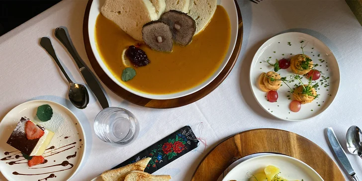 Trojchodová večera s prípitkom pre 2 osoby v historickej reštaurácii Leberfinger na pravom brehu Dunaja