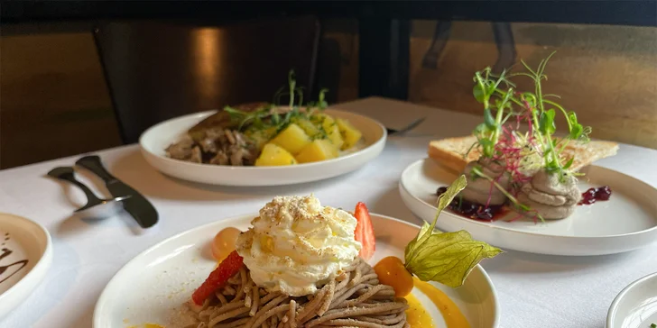 Trojchodová večera s prípitkom pre 2 osoby v historickej reštaurácii Leberfinger na pravom brehu Dunaja