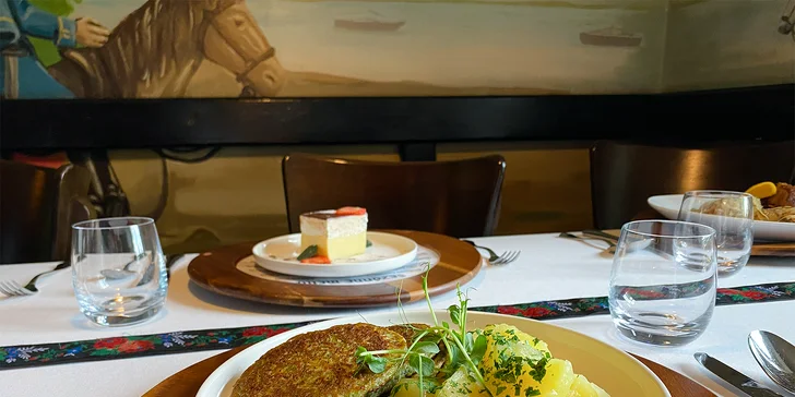 Trojchodová večera s prípitkom pre 2 osoby v historickej reštaurácii Leberfinger na pravom brehu Dunaja