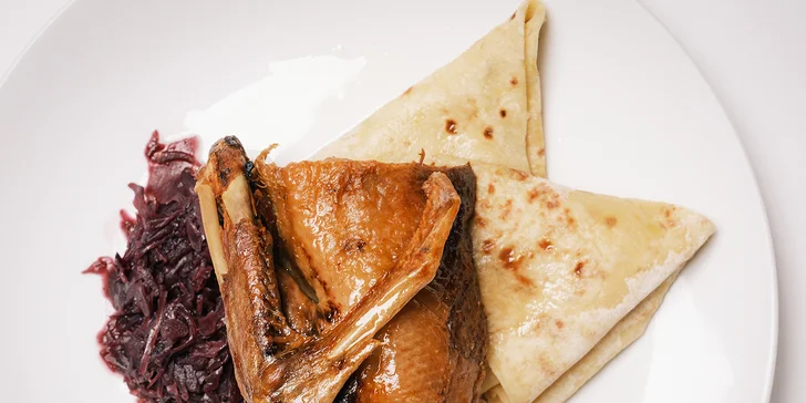 Trojchodová večera s prípitkom pre 2 osoby v historickej reštaurácii Leberfinger na pravom brehu Dunaja