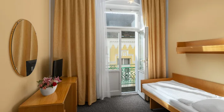 Pobyt vo Františkových Lázňach: polpenzia, infrasauna a masáž alebo procedúry stanovené lekárom