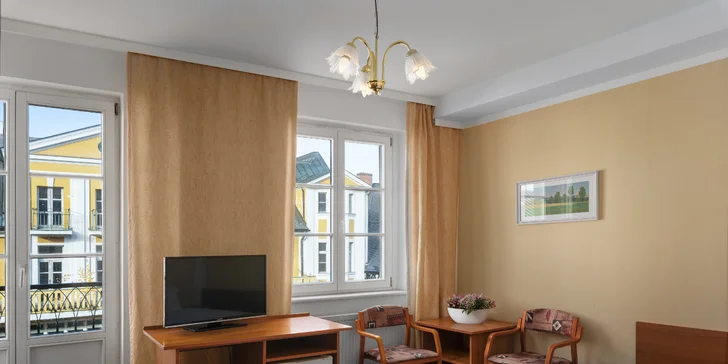 Pobyt vo Františkových Lázňach: polpenzia, infrasauna a masáž alebo procedúry stanovené lekárom