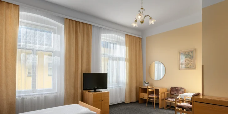 Pobyt vo Františkových Lázňach: polpenzia, infrasauna a masáž alebo procedúry stanovené lekárom