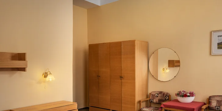 Pobyt vo Františkových Lázňach: polpenzia, infrasauna a masáž alebo procedúry stanovené lekárom