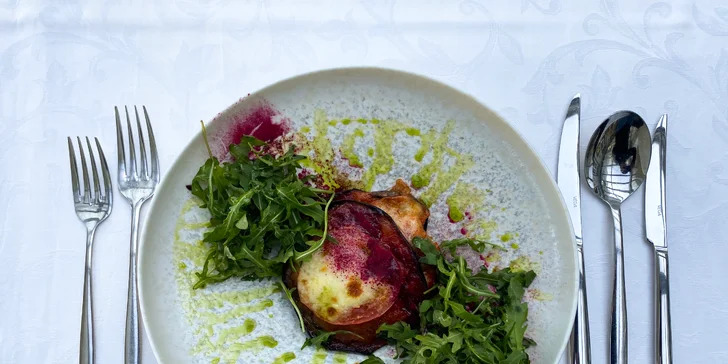 Romantika pri Dunaji: 4-chodová večera pre 2 osoby