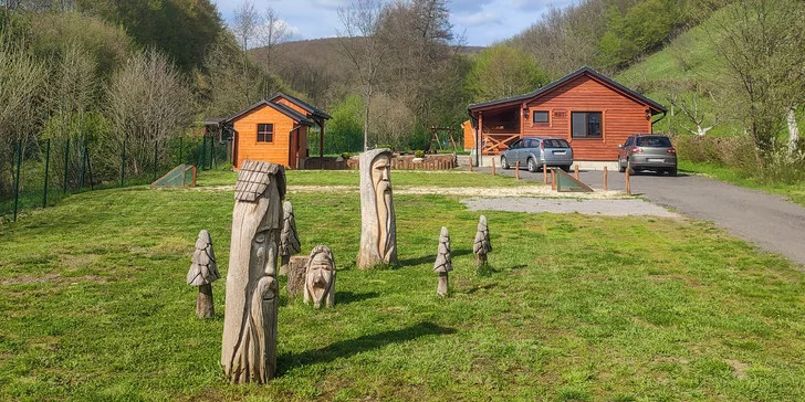 Romantika ako z rozprávky blízko Banskej Štiavnice: pobyt v apartmáne s fľašou vína a wellness