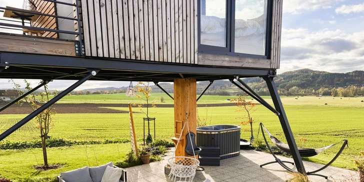 Romantika v srdci Českého raja: moderný posed pre 2 osoby, sauna a kúpací sud