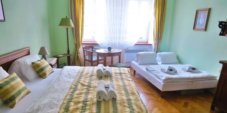 Pohoda v srdci Mikulova: víno, domáce dezerty a komfort s atmosférou prvej republiky