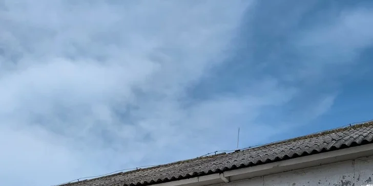 Mega umytie osobného vozidla, tepovanie interiéru a umytie exteriéru alebo dvojkrokové leštenie a ošetrenie keramickým voskom