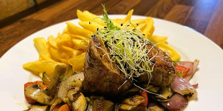 Pobyt pri Pálave: vírivka, polpenzia, možnosť all inclusive nápojov alebo degustácie vína