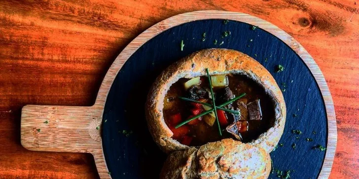 Pohoda pri Klatovoch s raňajkami, trojchodovou večerou a privátnym wellness