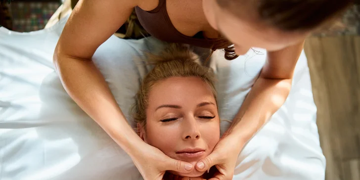 Lávové kamene, relaxačná terapia Access Bars s masážou alebo masáž tváre Kobido