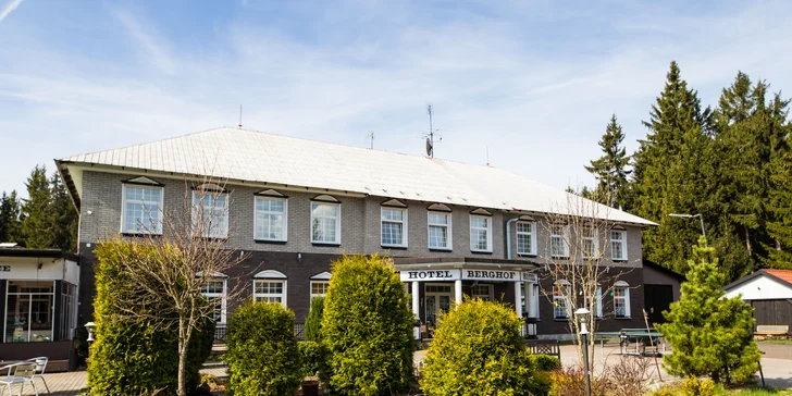 Pobyt v Jáchymove neďaleko Božieho Daru: raňajky alebo polpenzia, biliard, 5 km na Klínovec