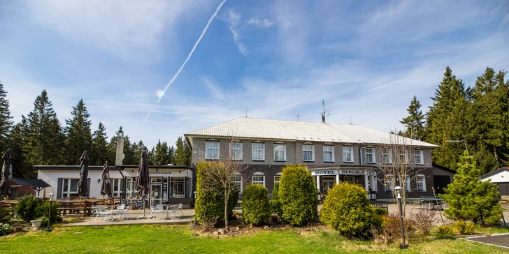 Pobyt v Jáchymove neďaleko Božieho Daru: raňajky alebo polpenzia, biliard, 5 km na Klínovec