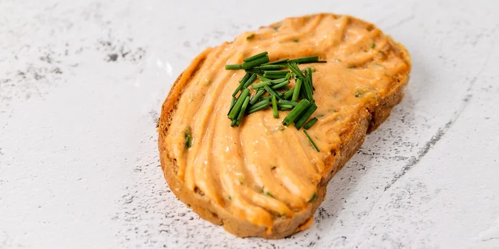 Mix obložených chlebíčkov alebo bagetový box: ideálne pohostenie do práce aj na oslavu