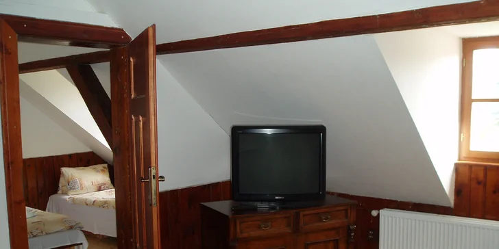 Pobyt vo vychýrenom historickom penzióne Rejvíz s výborným jedlom a wellness