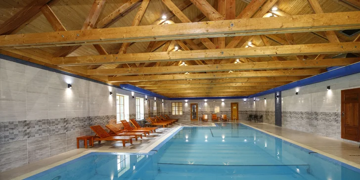 Pobyt vo vychýrenom historickom penzióne Rejvíz s výborným jedlom a wellness