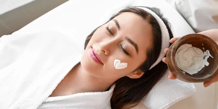 Kozmetické a solárne štúdio Bytča: Darčekové poukážky na všetky služby