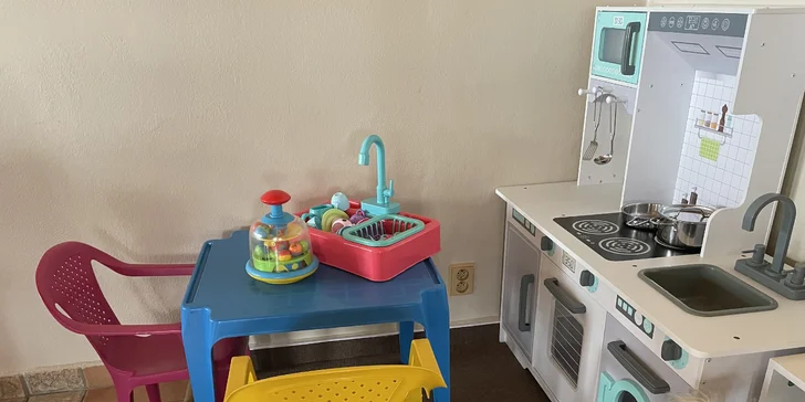 Dovolenka na brehu Lipna: možnosť raňajok, výlety, šport, v zime bežky aj zjazdovky