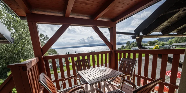 Dovolenka na brehu Lipna: možnosť raňajok, výlety, šport, v zime bežky aj zjazdovky