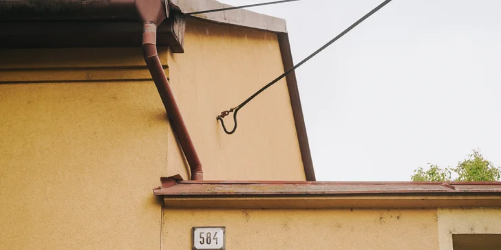 Klasická masáž vrátane rašelinového zábalu či bankovania