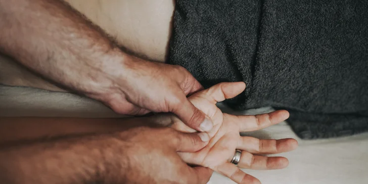 Klasická masáž vrátane rašelinového zábalu či bankovania